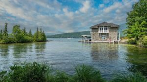14 Mile Island House